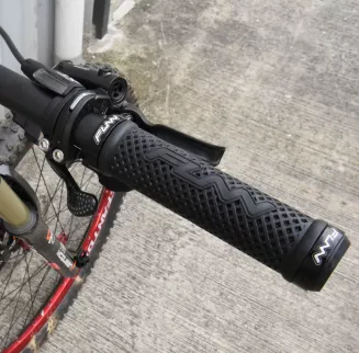 FUNN chwyty COMBAT II czarne