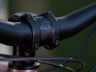 Wspornik kierownicy Viper 35mm, czarny anodowany - 2