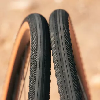 Opona gravelowa American Classic Kimberlite 700x40C TLR TAN opona bezdętkowa - 3