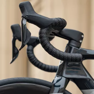 Owijka Rockbros na kierownicę silikonowa perforowana – czarna